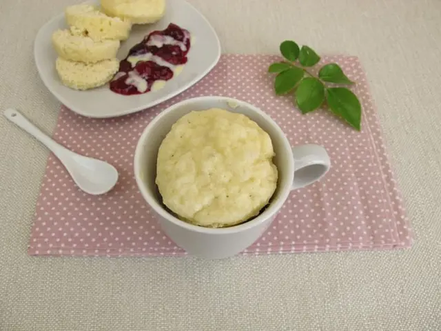 Rychlý knedlík z mikrovlnky v hrnku